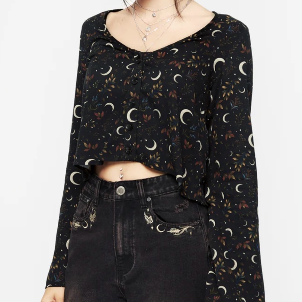 Disturbia Sickle Moon Flute Sleeve Button Up Top